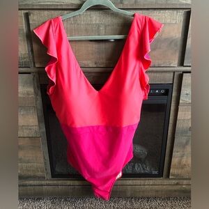 women’s summersalt ruffle back swim suit